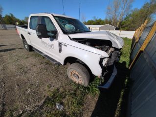 2019 Ford F-250 XL - Exterior Front Right Corner Image